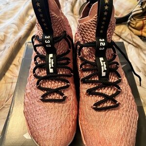 Lebron 15 ASG Hollywood